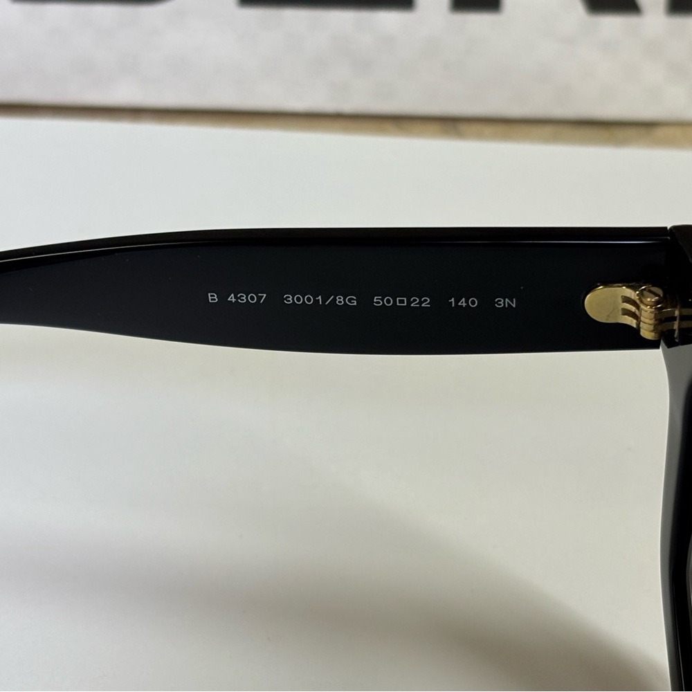 New Burberry BE4307 3001/8G Primrose Black Sunglasses. Geometric shape. - Picture 7 of 15